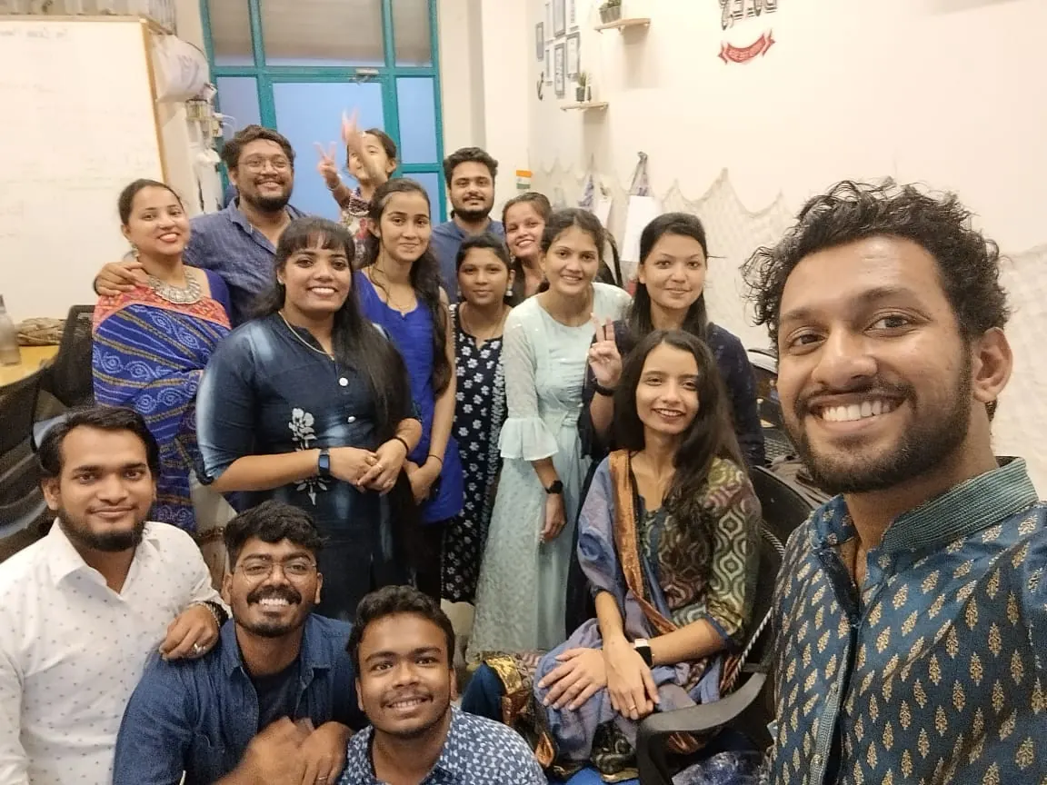 Life at The Ocean Marketing office – team photo 4